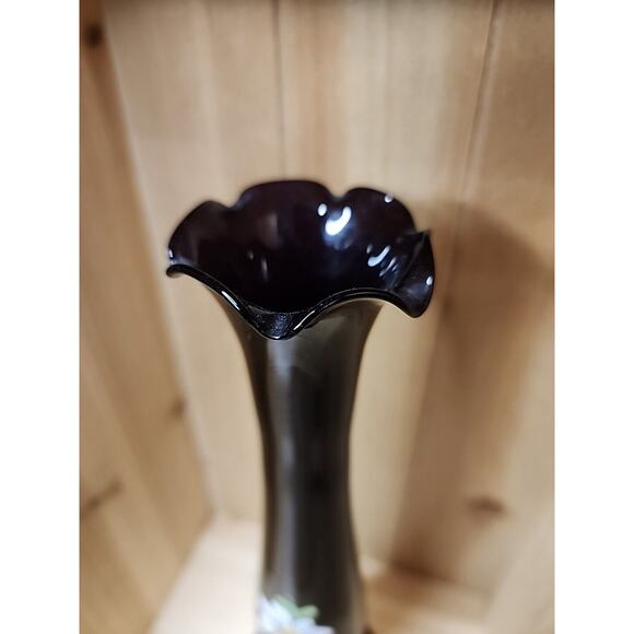 FENTON BLACK AMETHYST HAND PAINTED 10" VASE DAISY STRIPE RUFFLE UNSIGNED - Picture 5 of 7